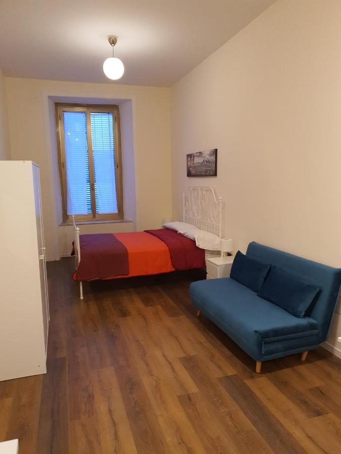 Opera Home Napels Buitenkant foto