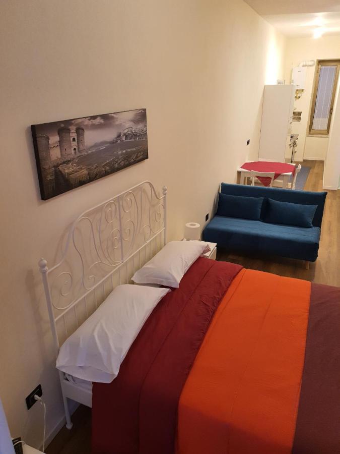 Opera Home Napels Buitenkant foto